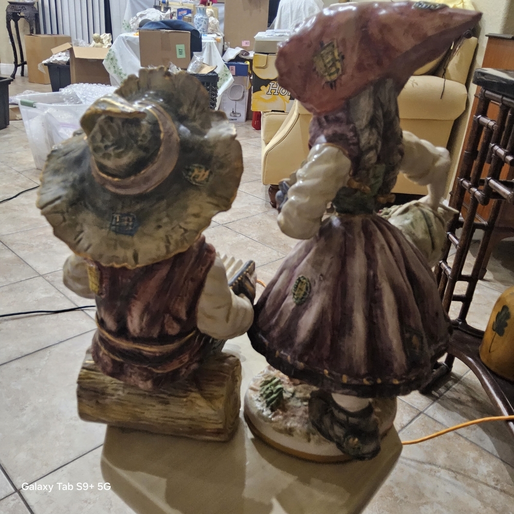 VINTAGE Whimsical Country Children Sculpture - Multicolor - Picture 3 of 4